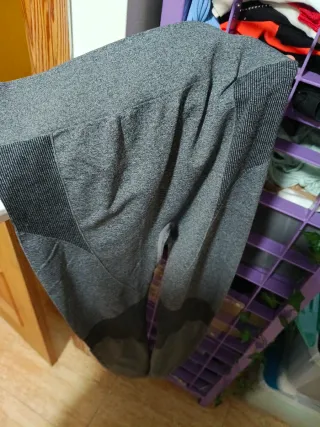 Mallas grises deportivas