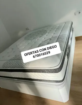 Canapè letto con materassi a molle e memory foam, disponibili in vari formati e colori