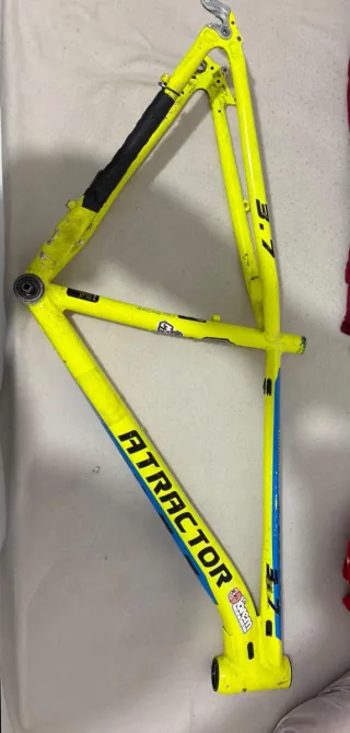 Cuadro de Bicicleta Attractor precio negociable