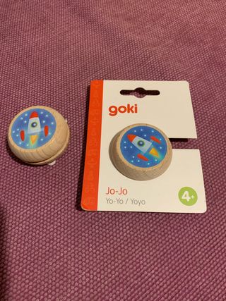 2 Yoyós de madera Goki con diseño de cohete