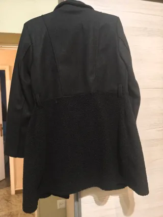 Abrigo negro elegante