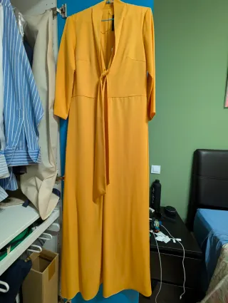 Vestido amarillo largo fiesta sin estrenaro