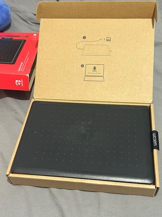 Tableta Gráfica Wacom One Roja