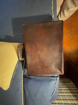 Maletín ejecutivo LOEWE piel con llave