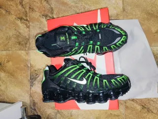 Zapatillas Nike Shox TL Negro y Verde