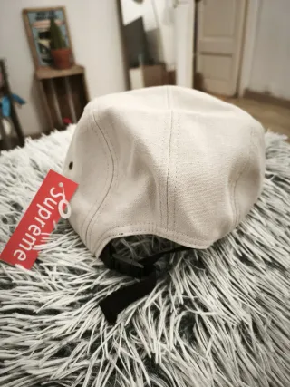 Gorra Supreme Beige