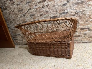 Sofá baúl de mimbre