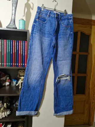 Jeans azules rotos mujer