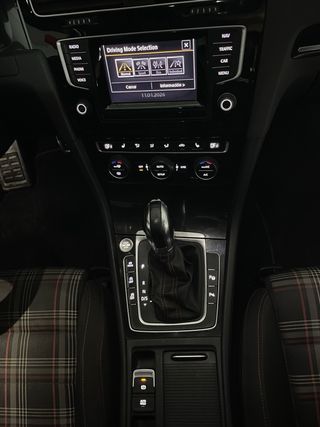 Volkswagen Golf GTI PERFORMANCE