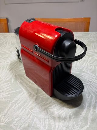 Cafetera Nespresso Krups Roja