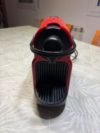 Cafetera Nespresso Krups Roja