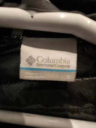 Abrigo acolchado largo azul noche