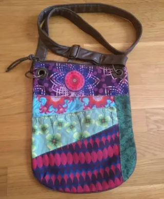 Bolso bandolera Desigual patchwork