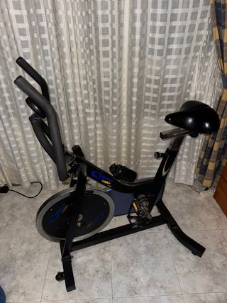 Bicicleta Estática Cups Pro5.30