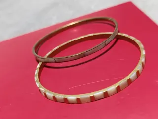 Lote 2 pulseras vintage nácar y latón