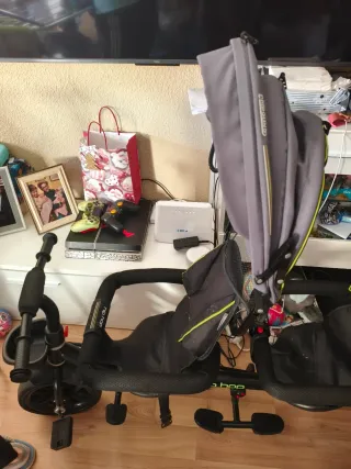 Triciclo para gemelos