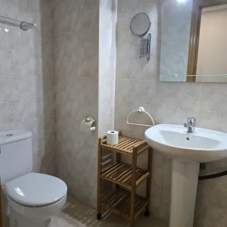 3 habitaciones, 2 baños, soleado