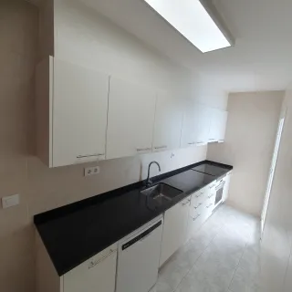 3 habitaciones, 2 baños, soleado