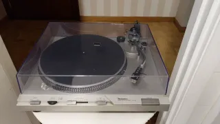 Giradischi vintage argento e nero