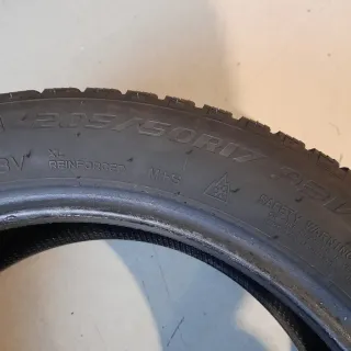 Neumáticos Nieve 205/50R17 93V