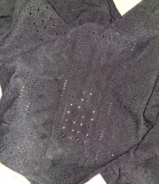 Top negro COSMODA con botones