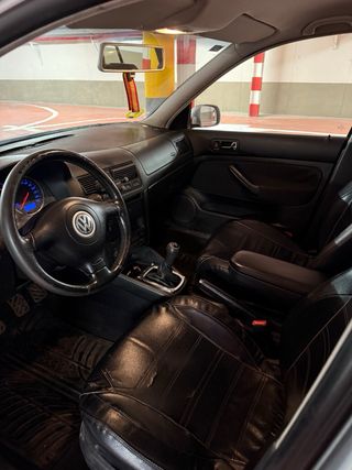 Volkswagen Golf 2004