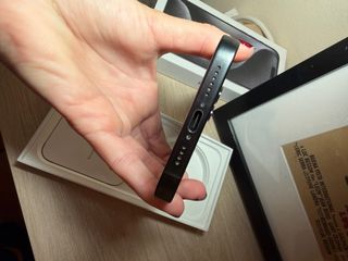 Iphone 15 pro max 256 GB con factura de compra