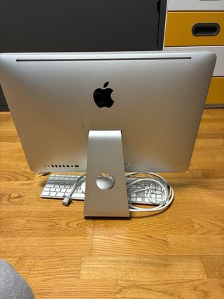 iMac 21,5 2009 macOS Monterey 8GB RAM