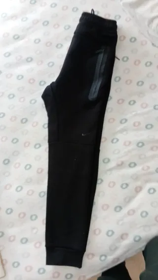 Chaqueta Nike Tech Fleece Negra