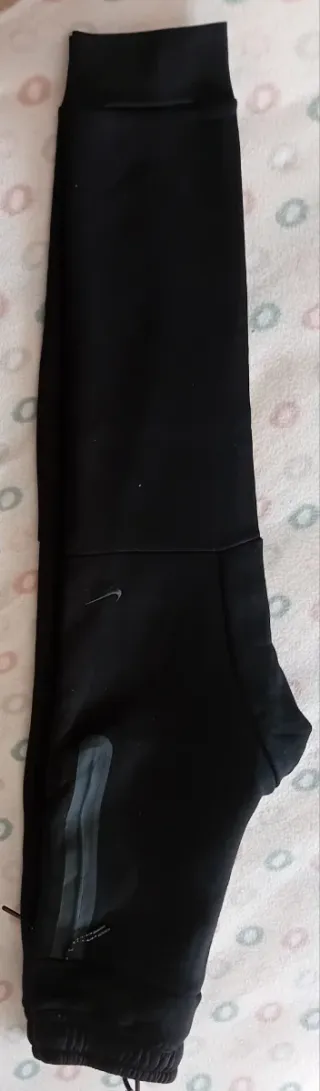 Chaqueta Nike Tech Fleece Negra