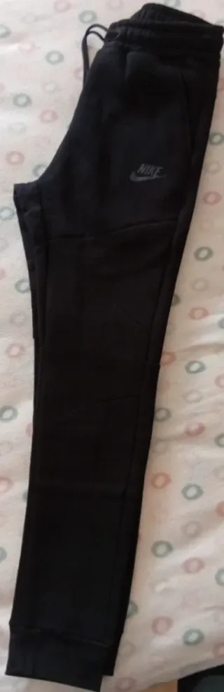 Chaqueta Nike Tech Fleece Negra