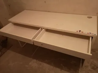 Mesa de escritorio blanca Ikea