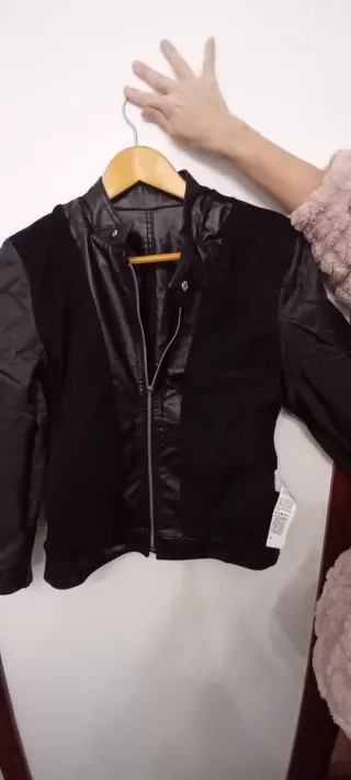 Chaqueta Essiz Negra