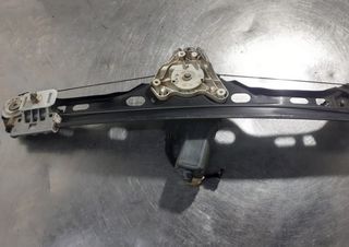 Elevalunas trasero mercedes 369764 104048xxx clase