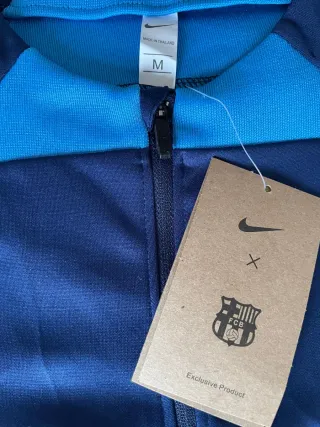 Sudadera Nike FC Barcelona de fútbol. Talla M.