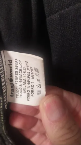 Abrigo Trango con Capucha Talla S