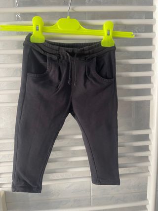 Pantaloni tuta neri Il Fagottino scatola 15