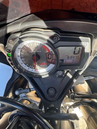 Suzuki GSXR 600 K8