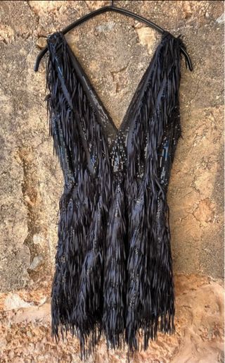 Vestido fiesta flecos y lentejuelas negro