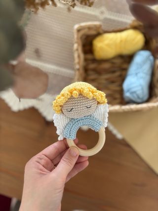 Ángel Sonajero Amigurumi Bautizo / Bebé - EN CAJA
