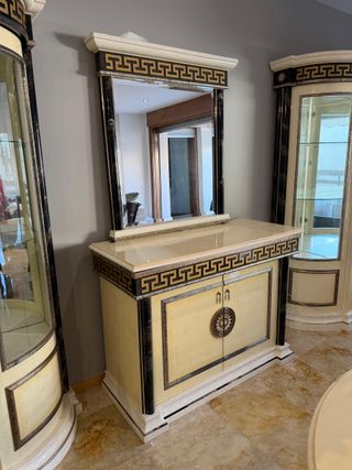 Fantástico comedor estilo Versace (como nuevo),