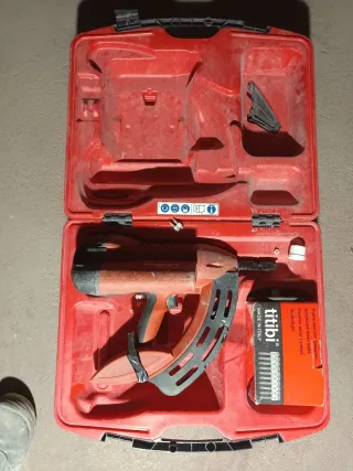 Pistola Hilti GX100 con caja