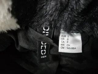 Abrigo juvenil H&M cuadros blanco y negro