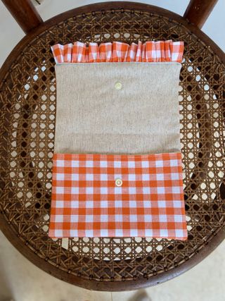 Bolso azul grande con clutch cuadros