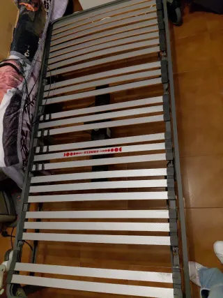 Cama articulada motorizada con colchón