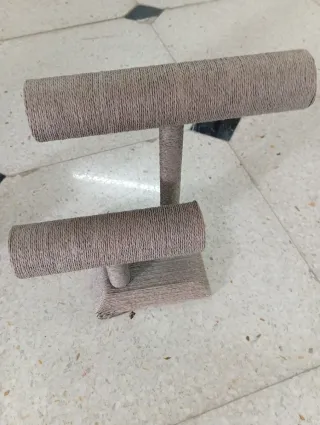 Busto expositor bisutería negro y grises