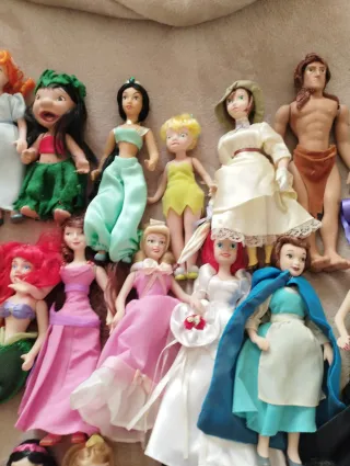 Bambole in porcellana Disney Varie