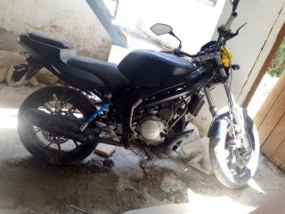Rieju RS naked 125 escucho ofertas