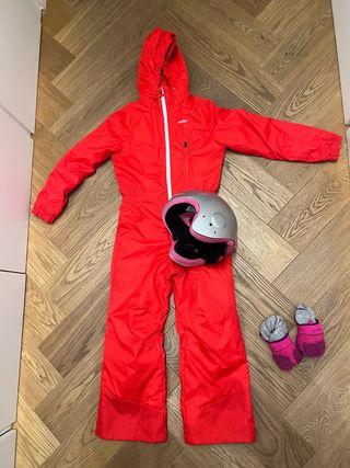 Lote esquí infantil niña: mono+ casco+ calcetines