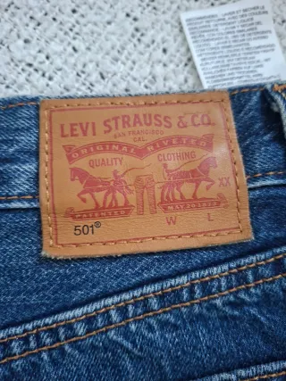 Shorts Levi's 501 Azules